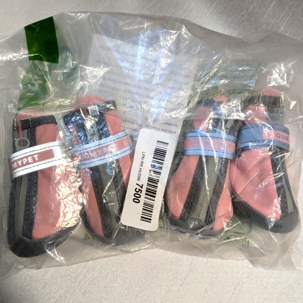 Dog/Pet Boots Pink with Grey soles. Size 2. NWT